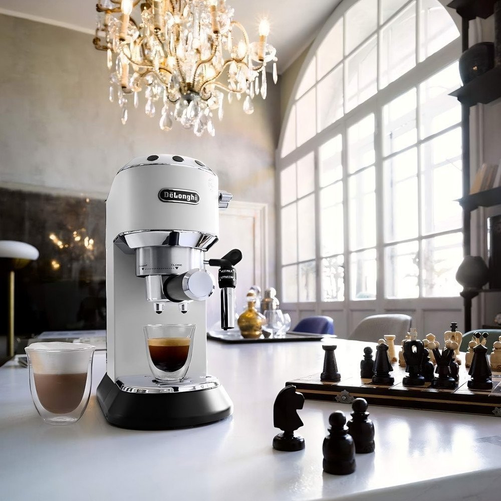 Cafetière DELONGHI original Dedica Style EC685 W blanc – Image 3